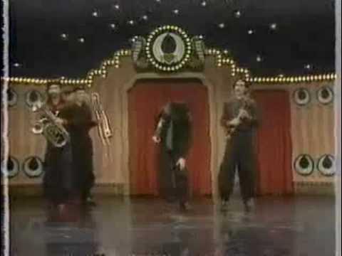 The Flying Karamazov Brothers (1983) - Part 1 of 8